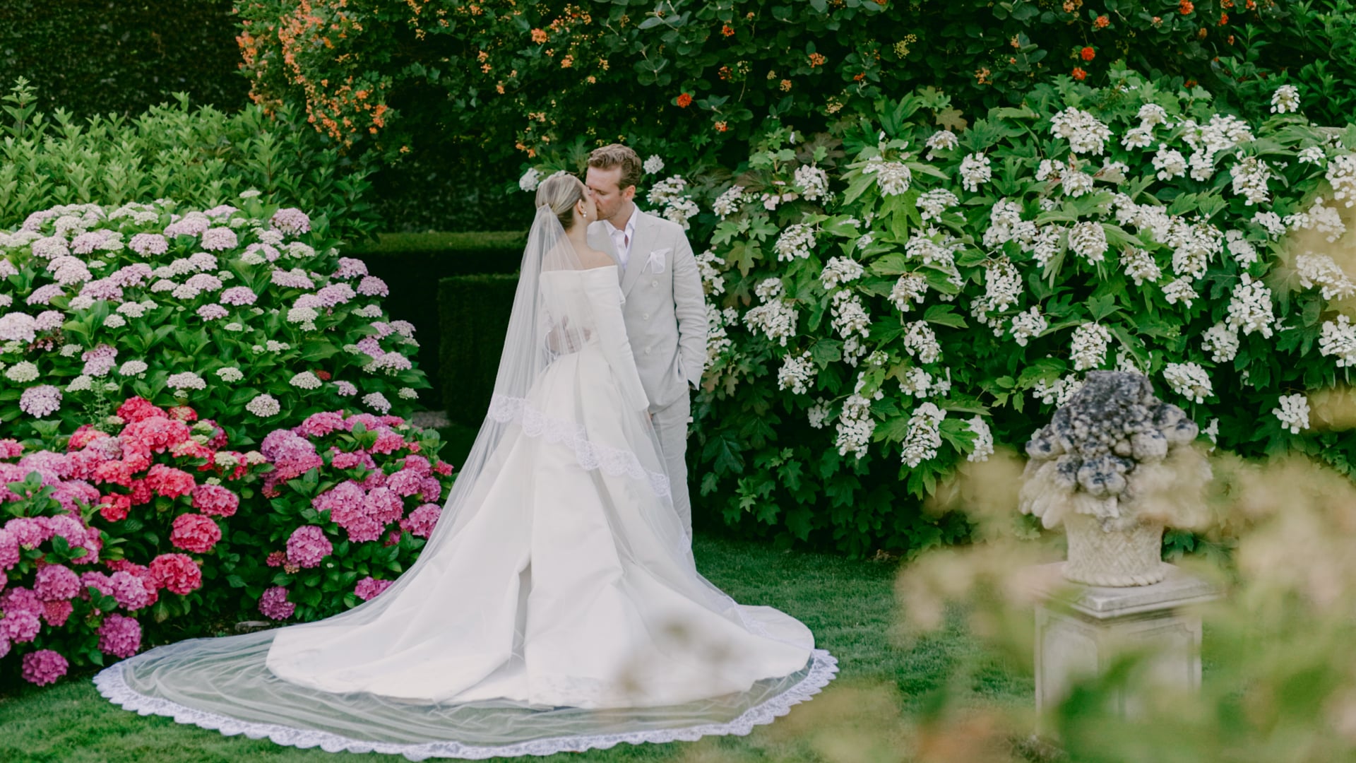 Genevieve & Jack at Château du Grand-Lucé